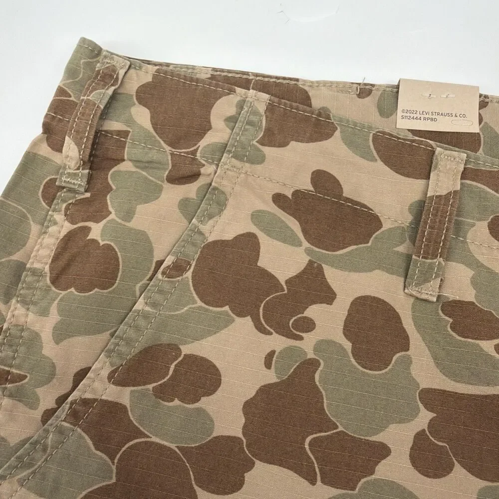 Levi Carrier Cargo Shorts Men's 44 Camouflage